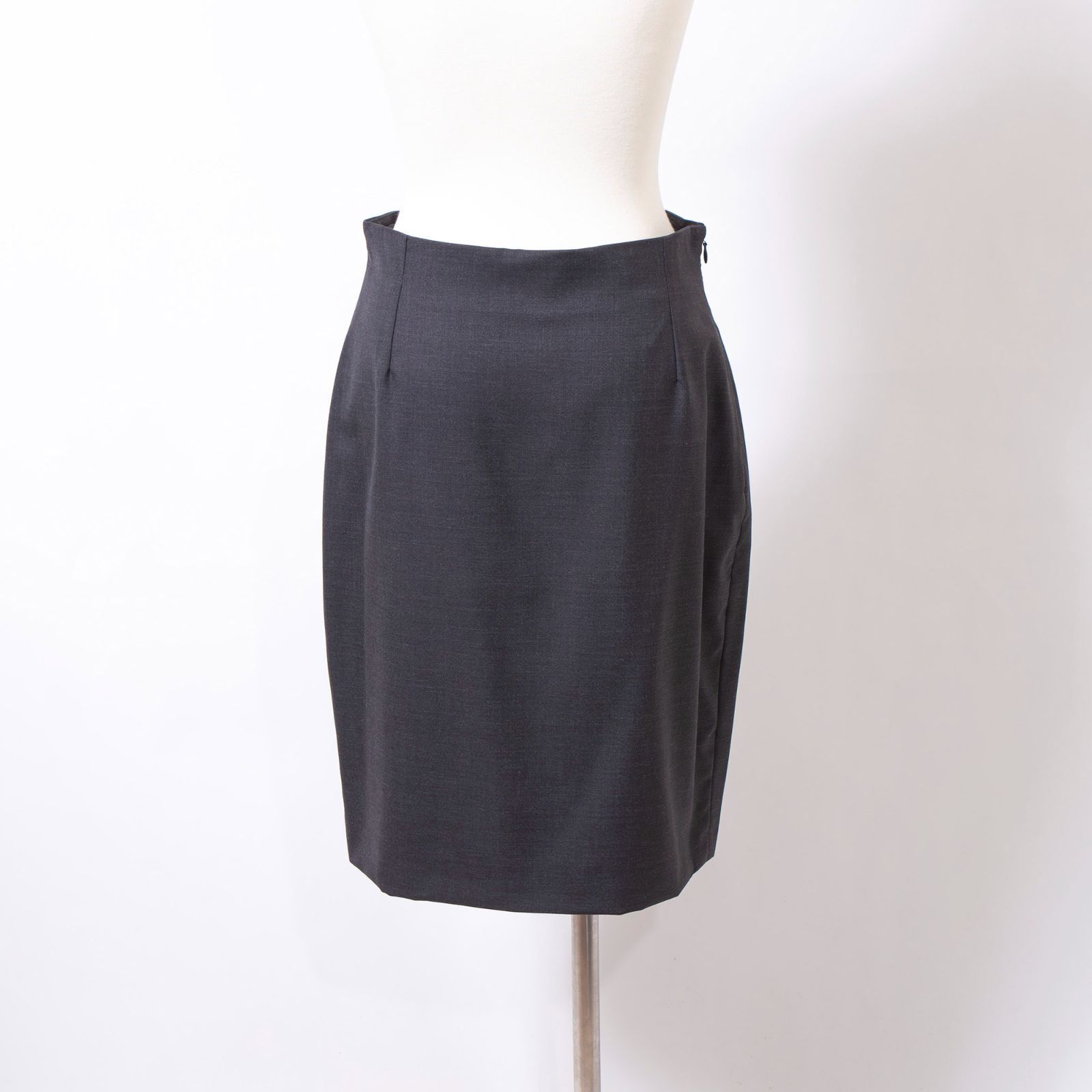 ジャンニヴェルサーチ GIANNIVERSACE スカートスーツ サイズ4 XL ライトグリーン レディース 肩パッド 美品 レディーススーツ ジャンニヴェルサーチ GIANNI VERSACE COUTURE レディースセットアップ