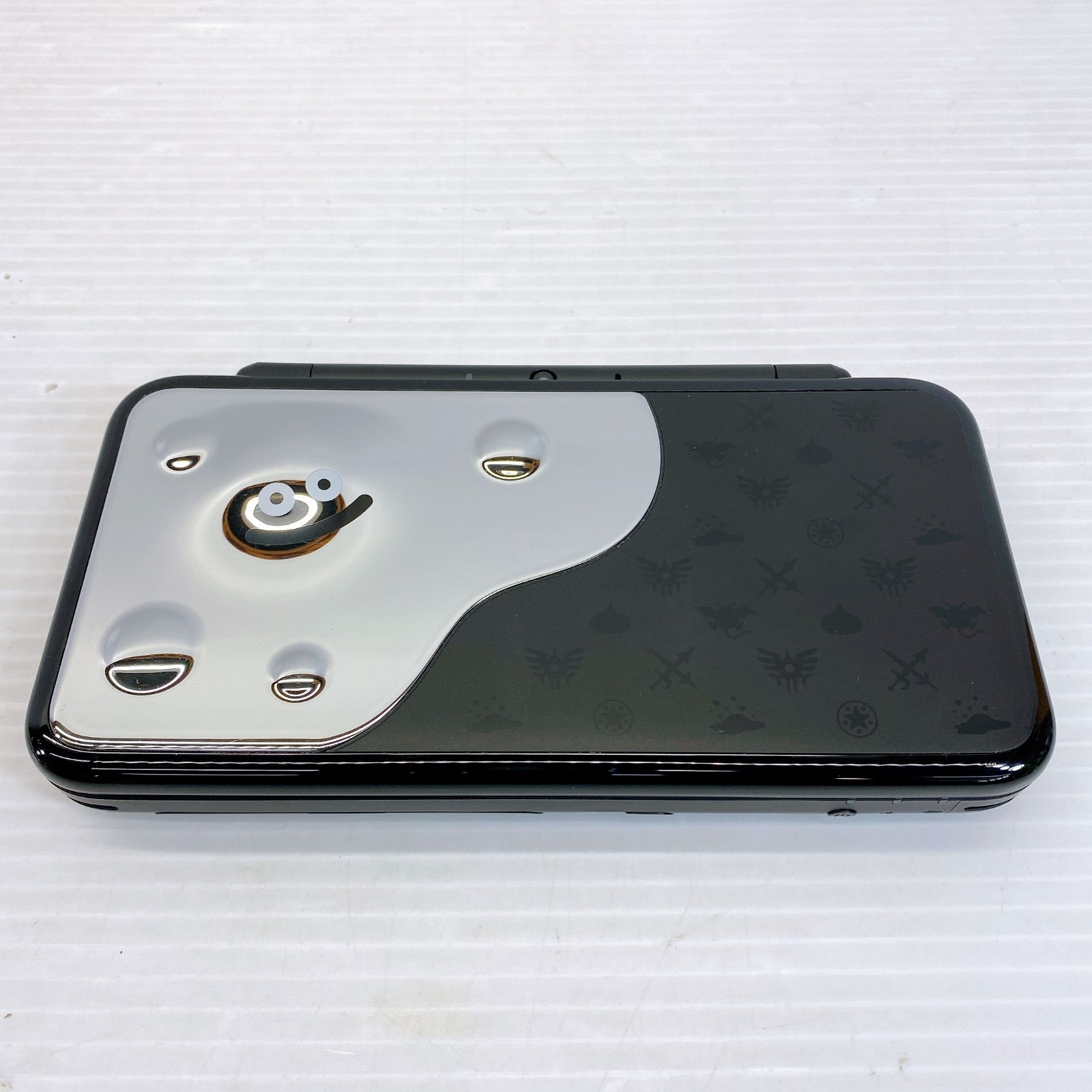 Nintendo 2DS LL ドラゴンクエスト はぐれメタルエディション 美