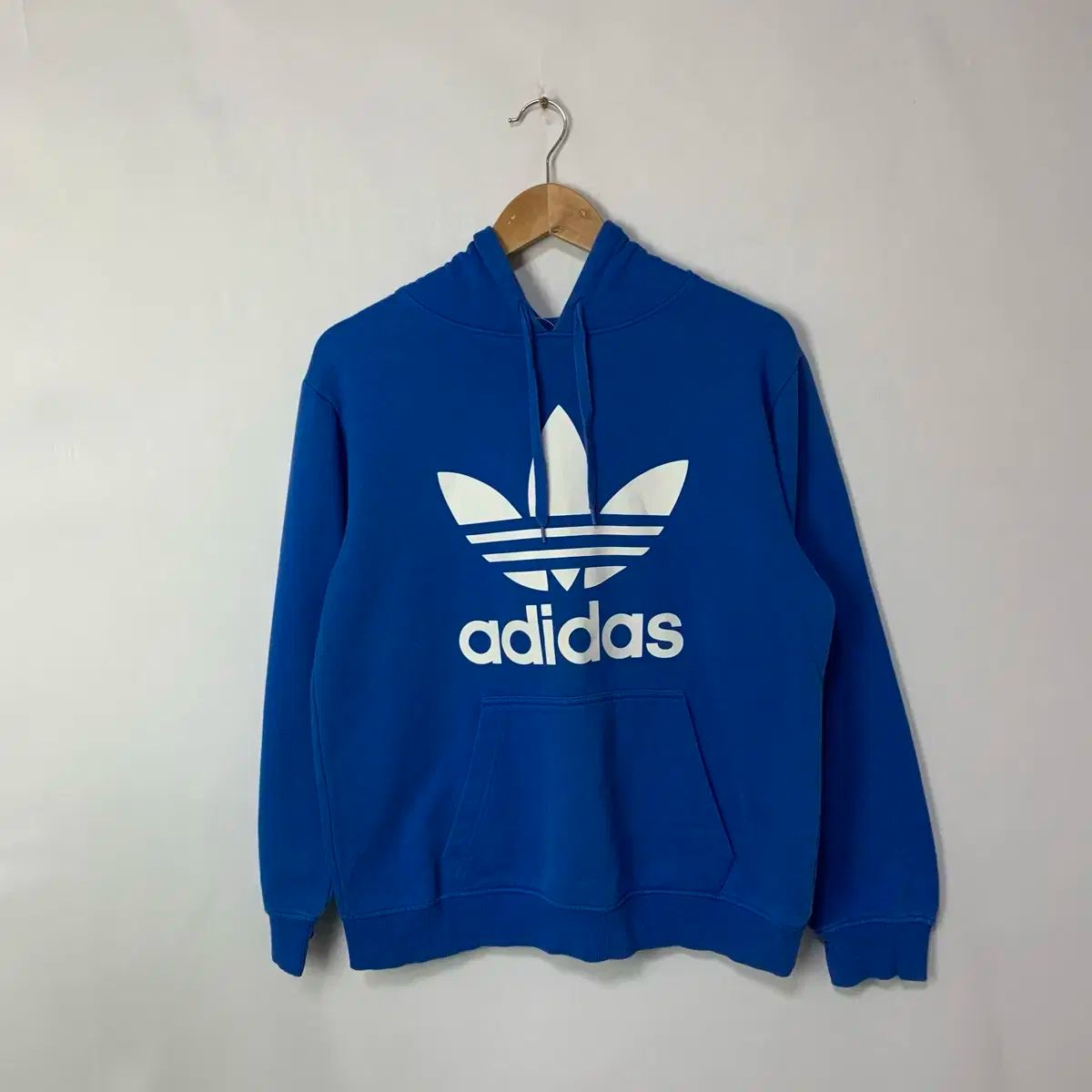 adidas(アディダス) トレフォイル ロゴ 青 裏起毛 フード付きTシャツ 100 ユニセックス ヴィンテージ