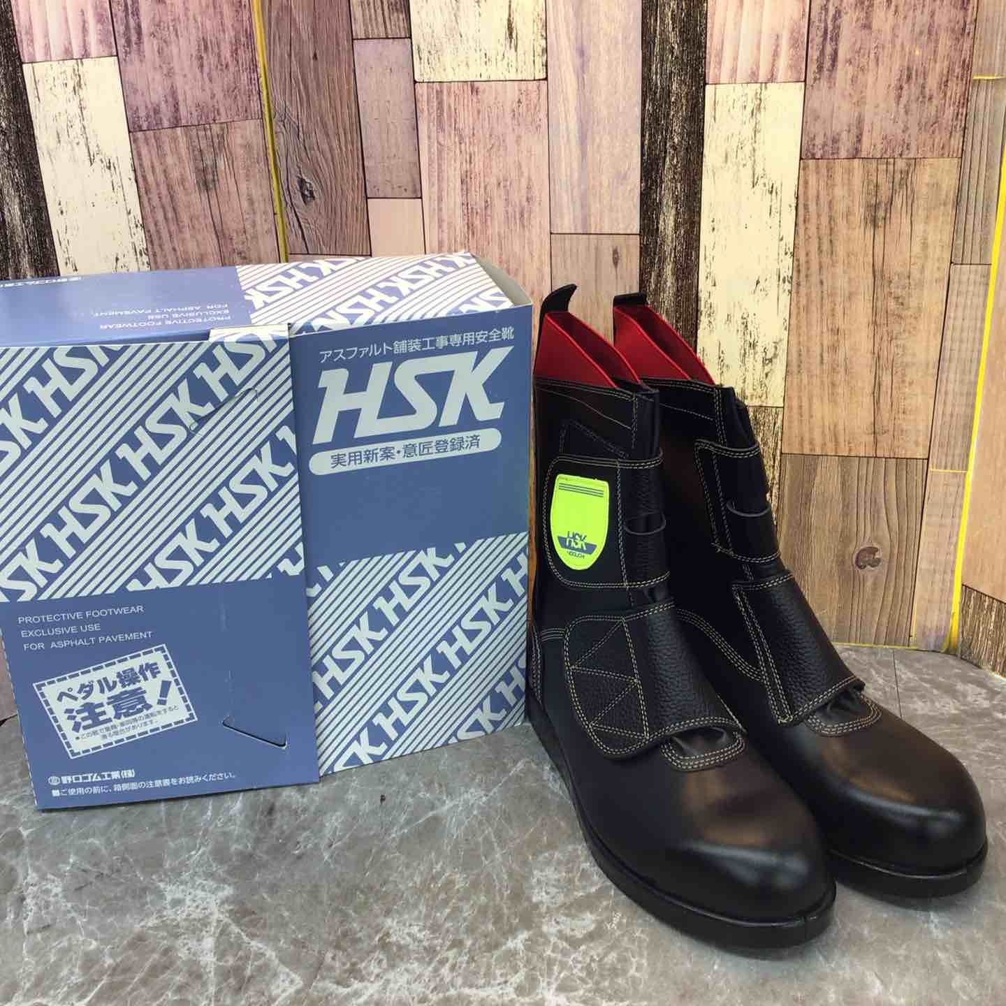 レオナルド・ディカプリオとブラッド・ピット直筆サイン入り写真