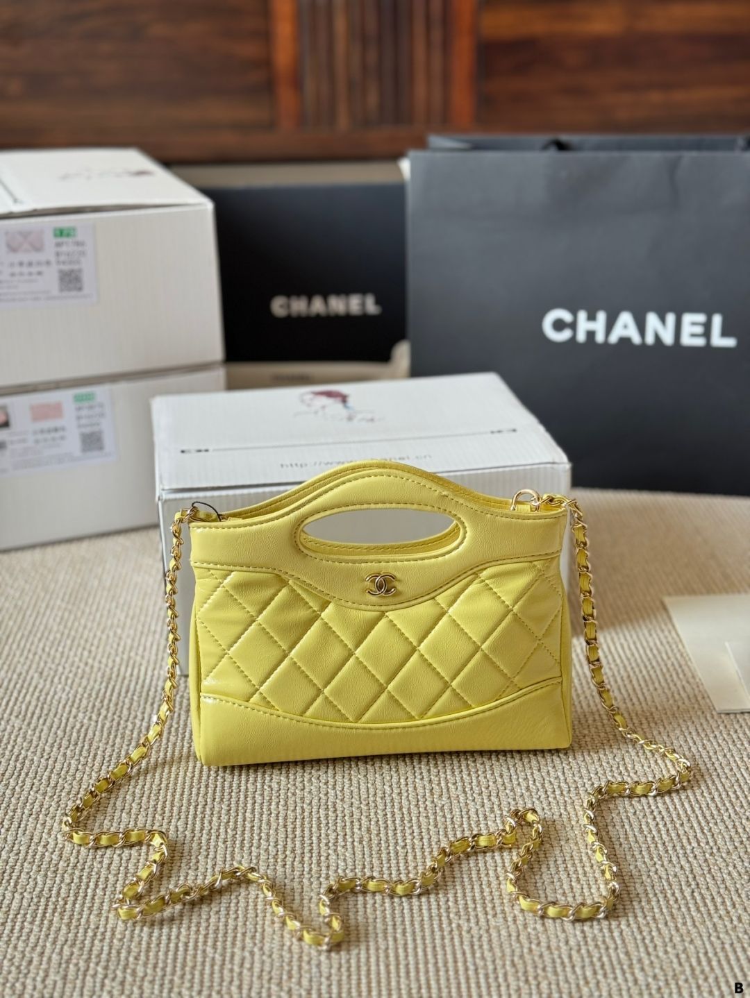 【エレガントなデザイン♪】CHANEL★31 ミニバッグ 今日特価】Chanel 31bag Mini 24A シャネル 31 バッグ ミニ 24A