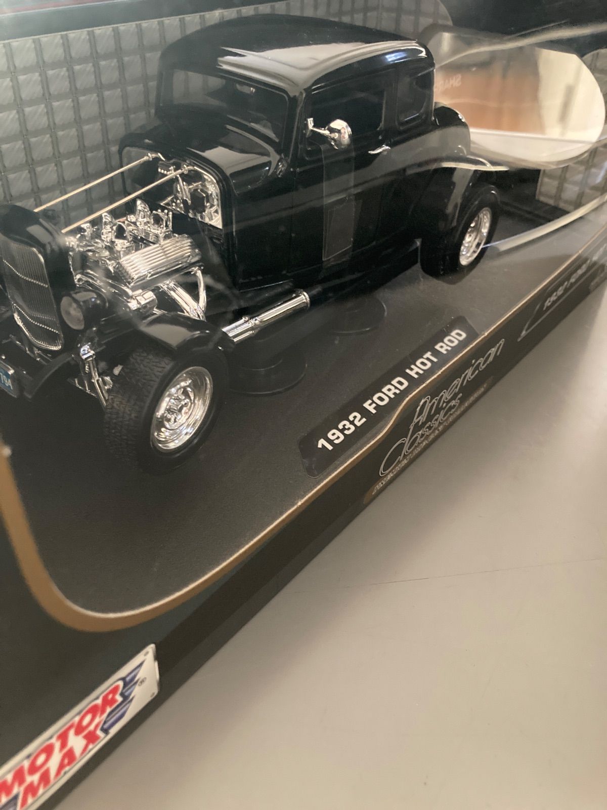 MotorMax （モーターマックス） 1932 Ford Hot Rod ブラック1/18