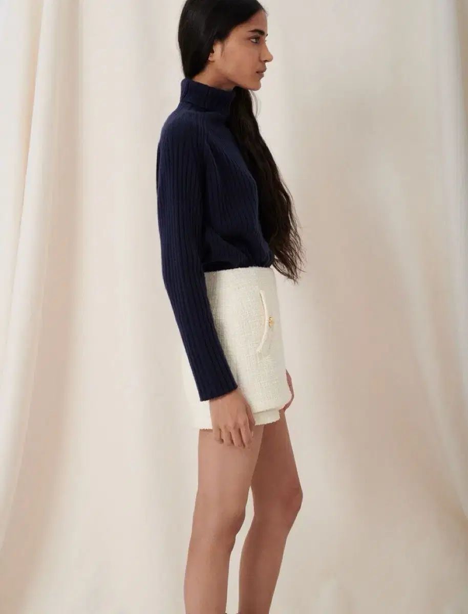 カプリシュレマージュ アシメショートパンツ ショートパンツ ブラック