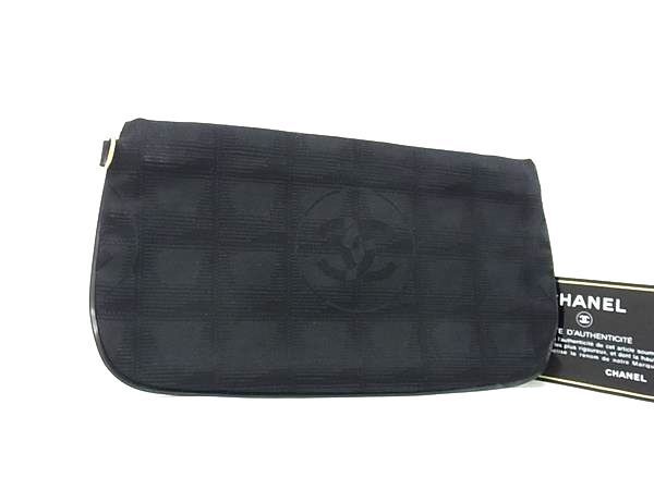 CHANEL シャネル ポーチ ニュートラベルライン ブラック ナイロン レディース ココマーク ゴールド金具