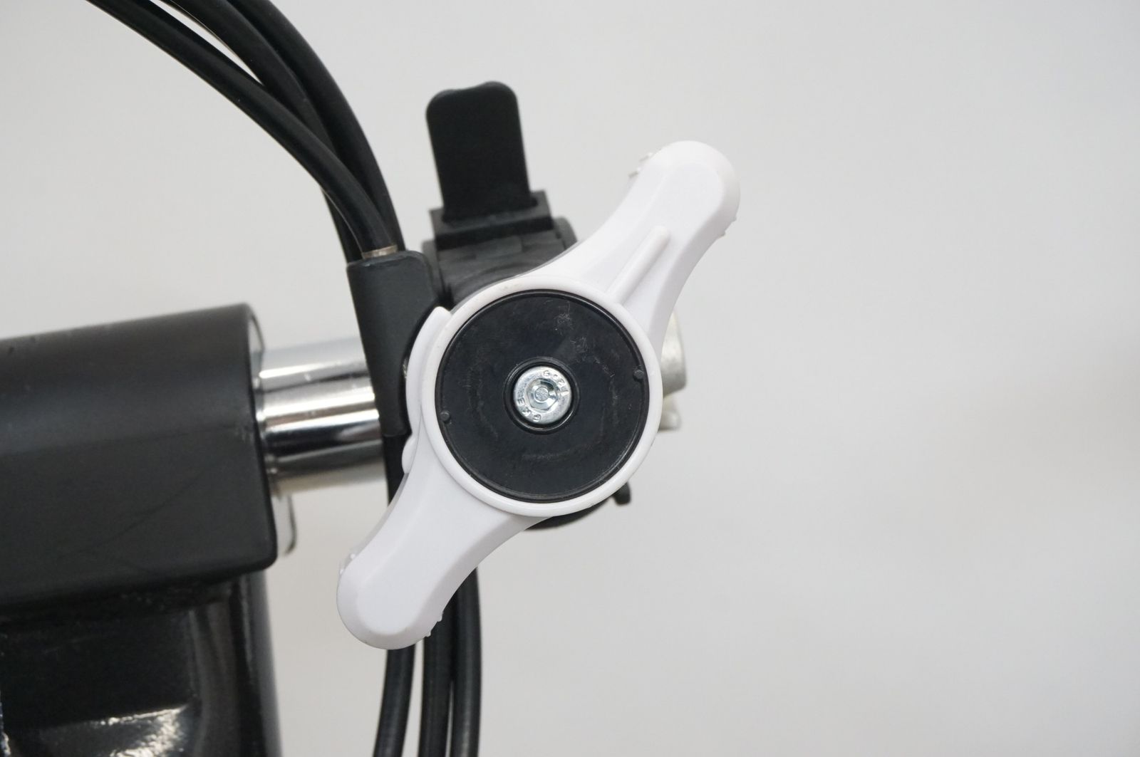 MINOURA(ミノウラ) RDA2429-R 固定式サイクルトレーナー 中古