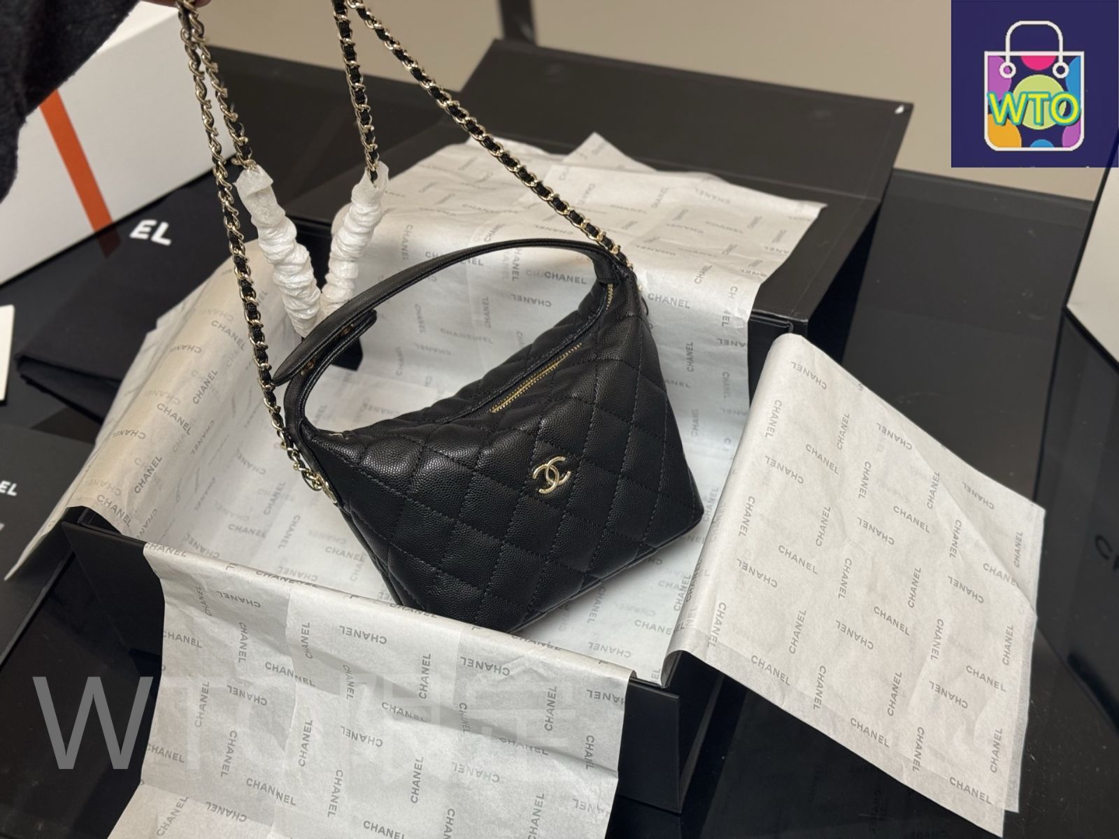 今日特価】Chanel Bento Hobo Bag・シャネル 弁当箱 ホーボー