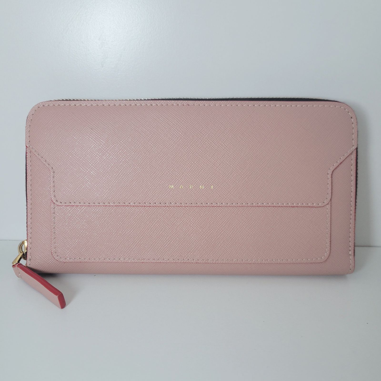 MARNI ピンク　長財布　未使用　made in ITALY MARNI/マルニ】長財布 ピンク レザー ラウンドファスナー MADE IN