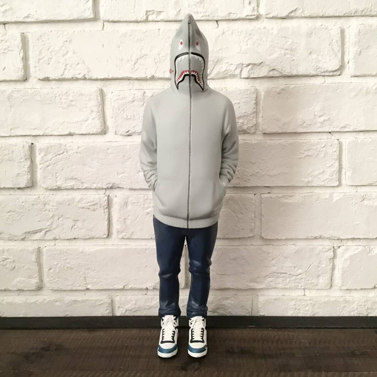 2009年 テリヤキ星人 フィギュア グレー a bathing bape ☆激レア☆ 2009年 テリヤキ星人 フィギュア グレー a bathing