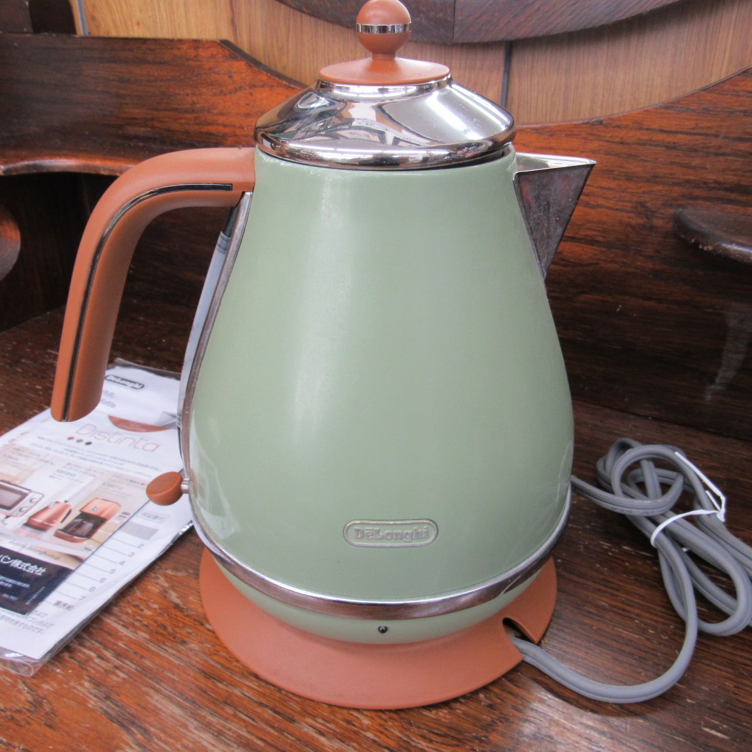 デロンギ 電気ケトル(1．0L) アイコナ・ヴィンテージ オリーブグリーン