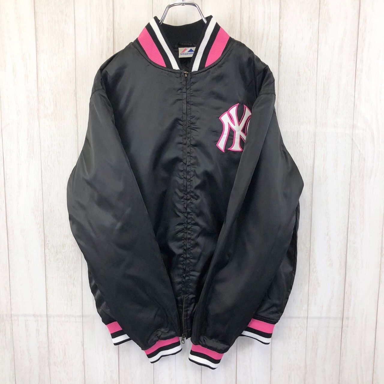 Majestic × YANKEES ヤンキース ロゴ スタジャン - スタジャン