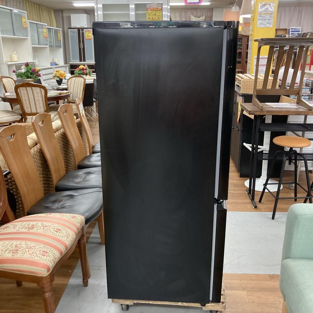 S728 ⭐ 2023年製の美品 SHARP 2ドア冷蔵庫 （179L ） - メルカリ 