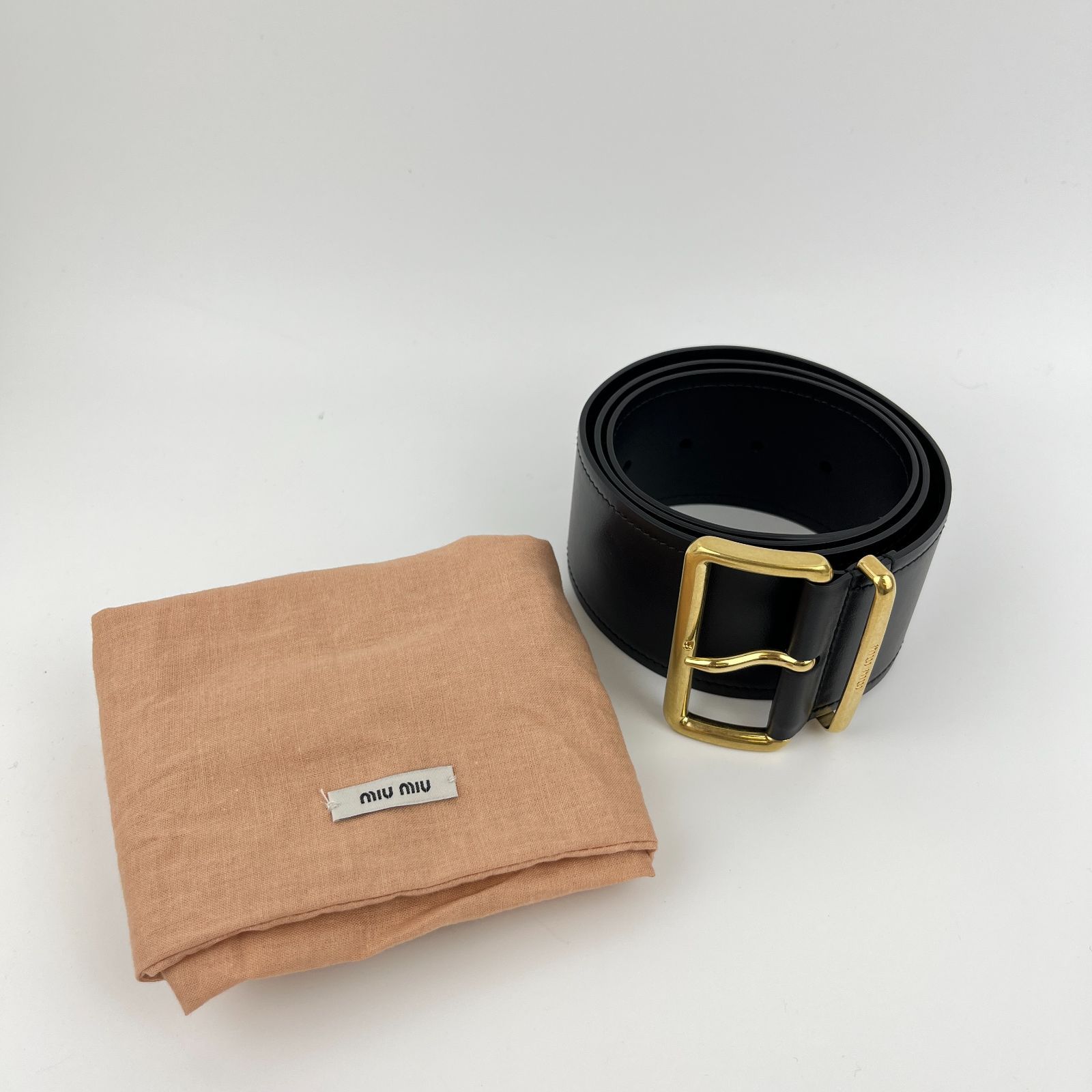 miumiu ベルト ブラック×ゴールド miu miuレザーベルト 黒ゴールド