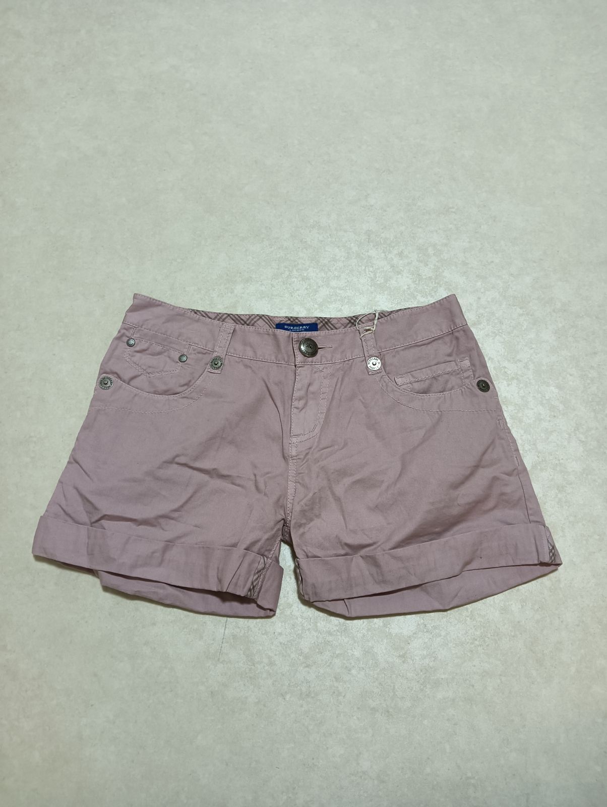 バーバリーブルーレーベル ノバチェック ショートパンツ ベージュ 36サイズ バーバリーブルーレーベル ノバチェック ショートパンツ 36 S
