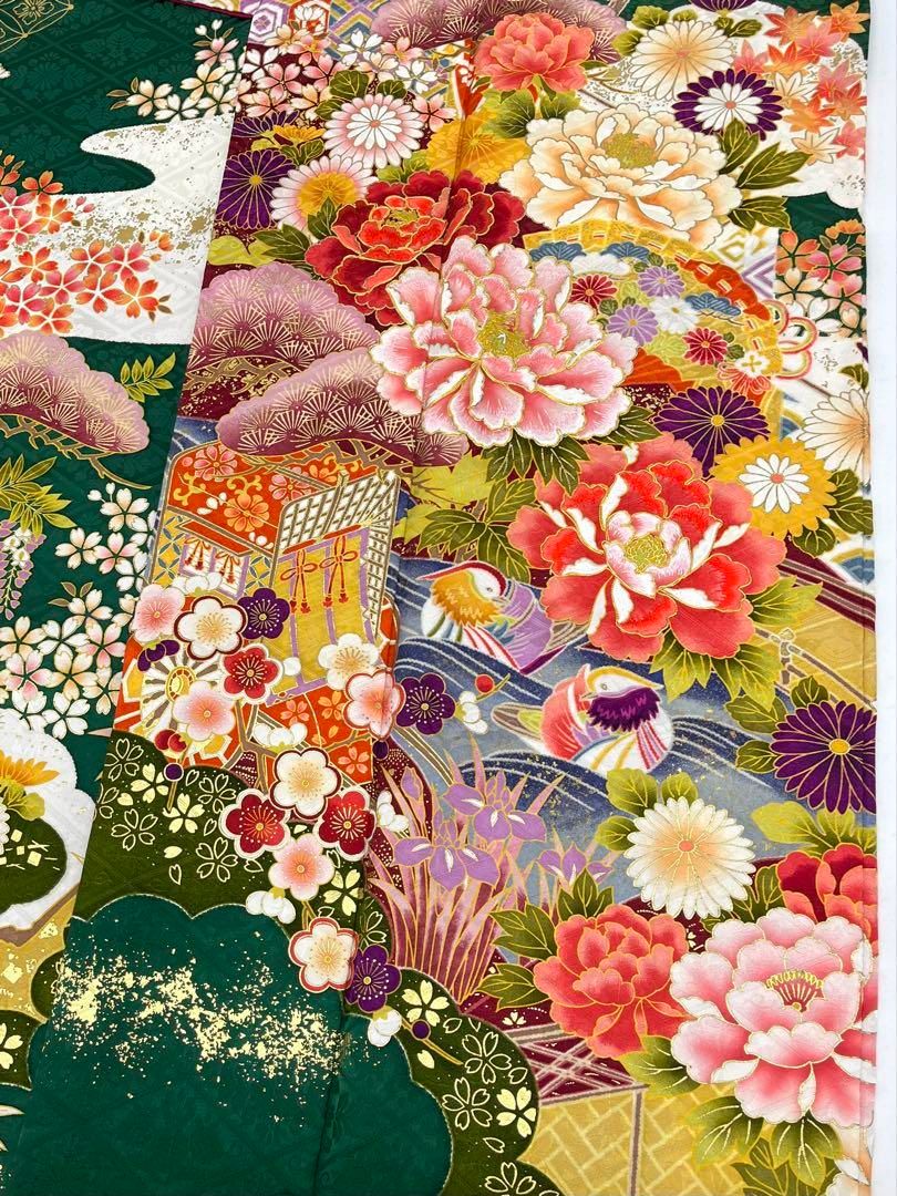 振袖 金駒 金彩 刺繍 御所車 四季の花々 紋意匠 正絹 ガード加工済 