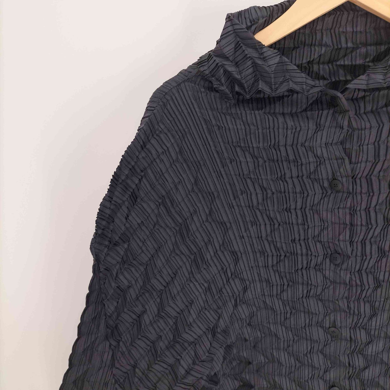 【新品】イッセイミヤケ 半袖カットソー 白変形デザイン 折り紙ブラウス ISSEY MIYAKE（イッセイミヤケ）変形デザイン シャツワンピース