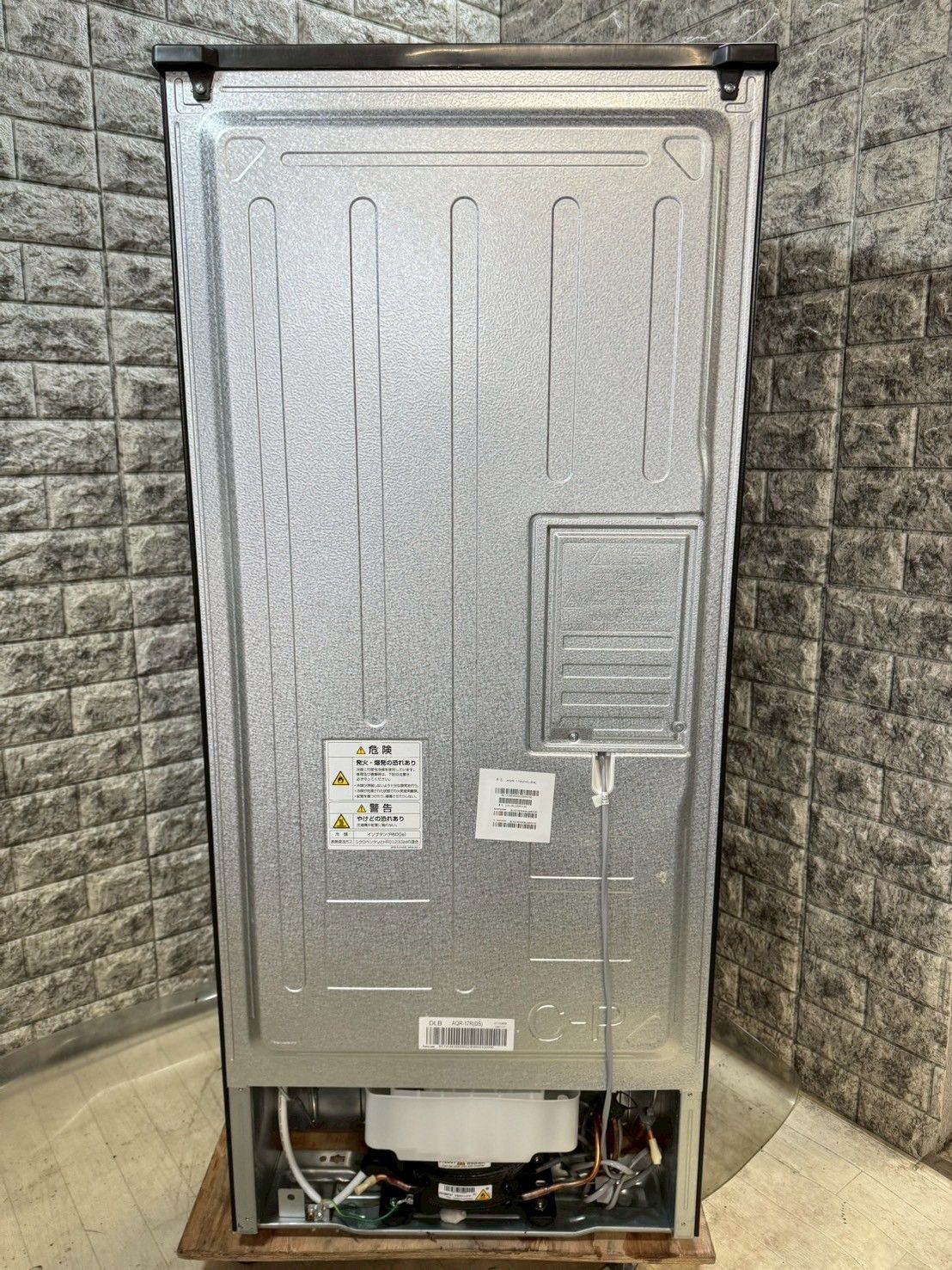美品 高年式】大阪送料無料☆3か月保障付き☆冷蔵庫☆アクア☆2