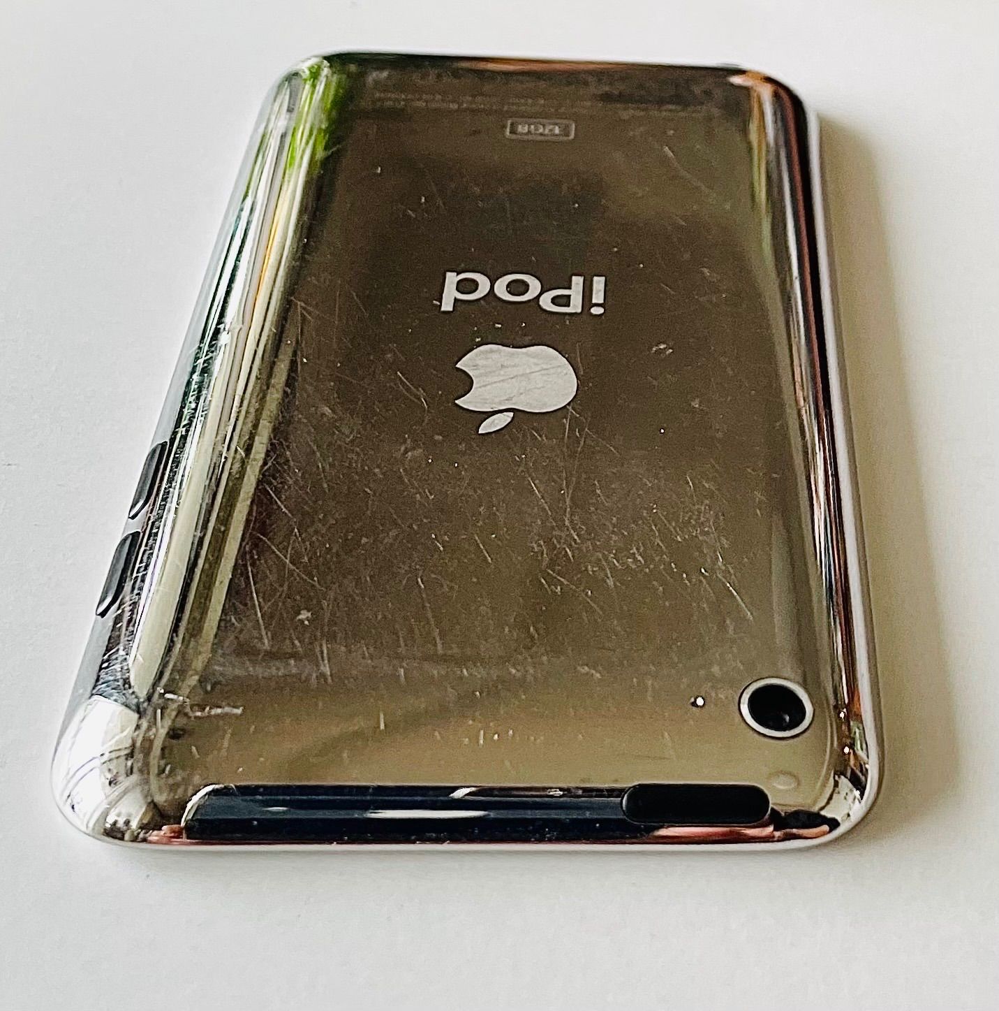 iPod touch 32GB 第4世代 おまけ付き - メルカリ