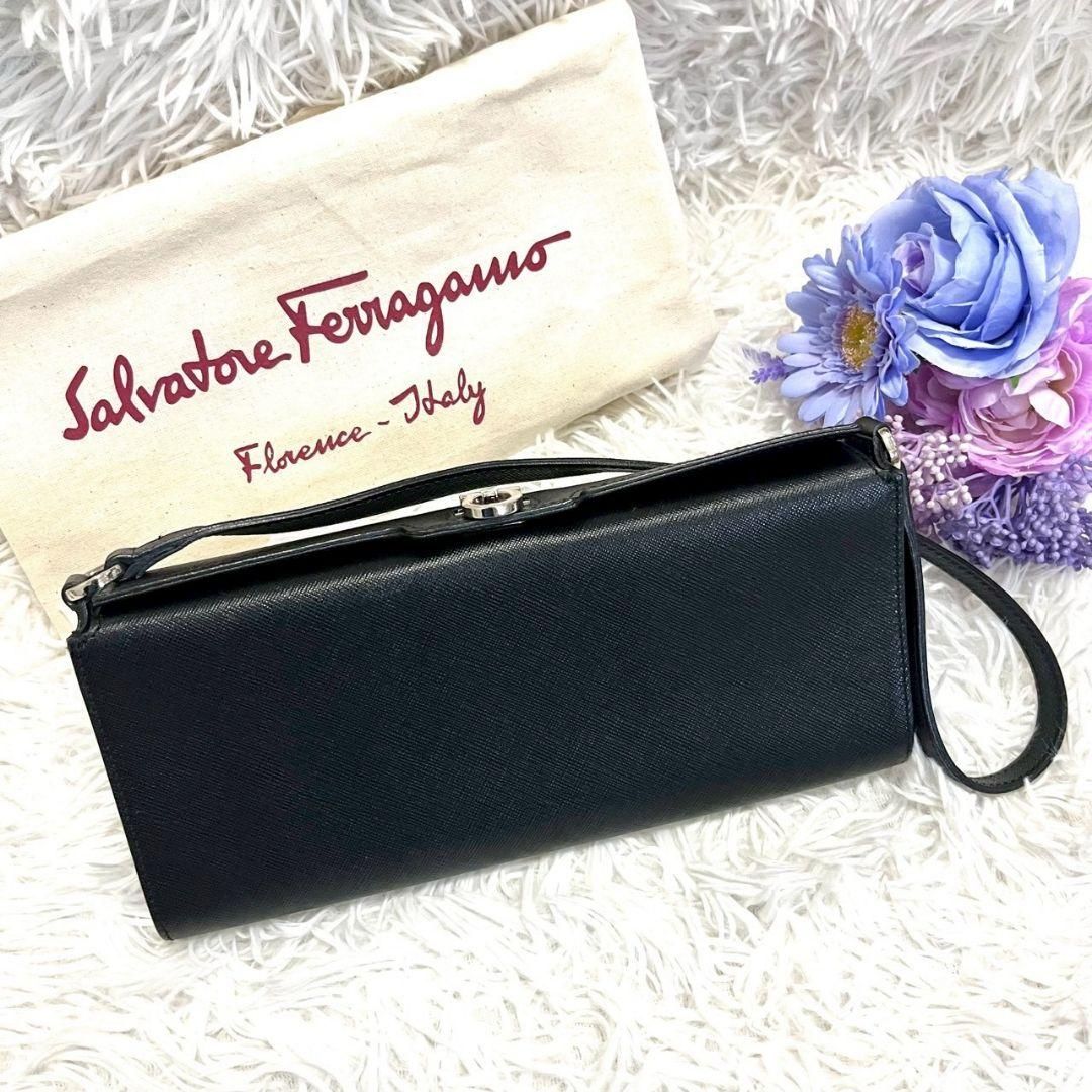 フェラガモ ワンショルダー ポーチ ガンチーニ