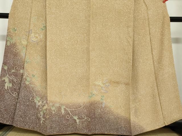 平和屋着物○訪問着 飛鳥葡萄蔦の葉文 暈し染め 金彩 正絹 逸品
