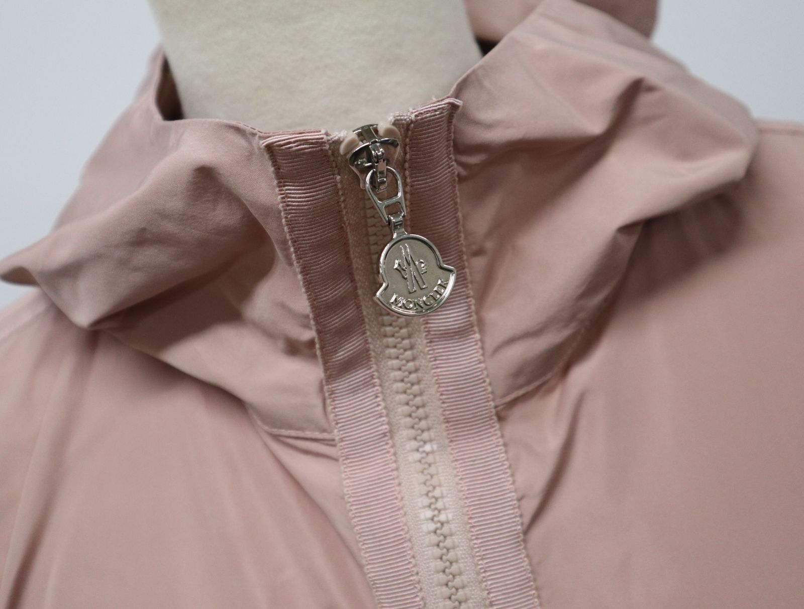 MONCLER / ROMBOU ピンク Moncler Logo-patch Hooded Padded Jacket In Pink | ModeSens