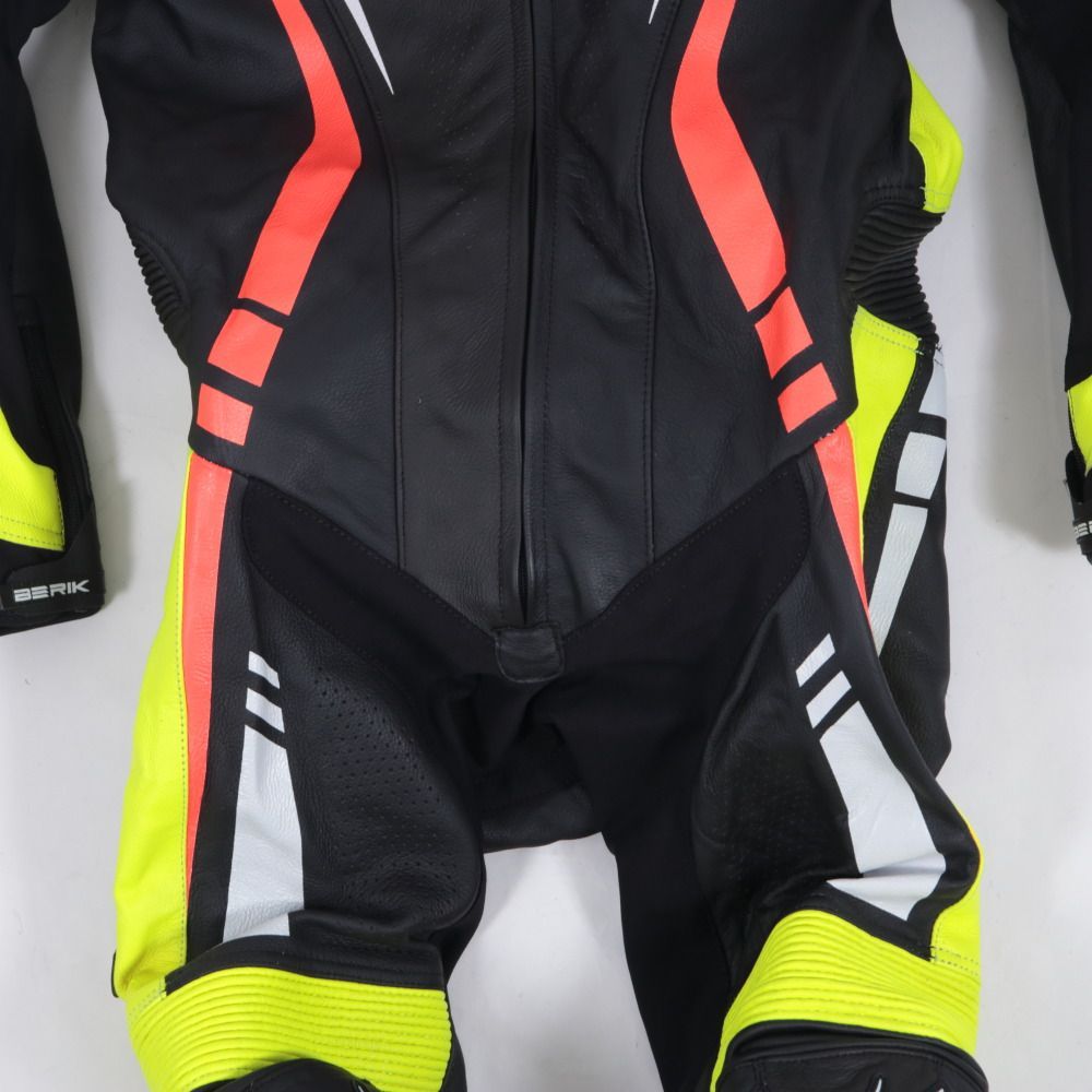 本革 レーシングスーツ