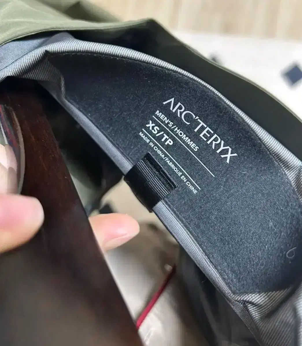 ARC TERYX アークテリクス ベータ xs サイズ カーキ 430000