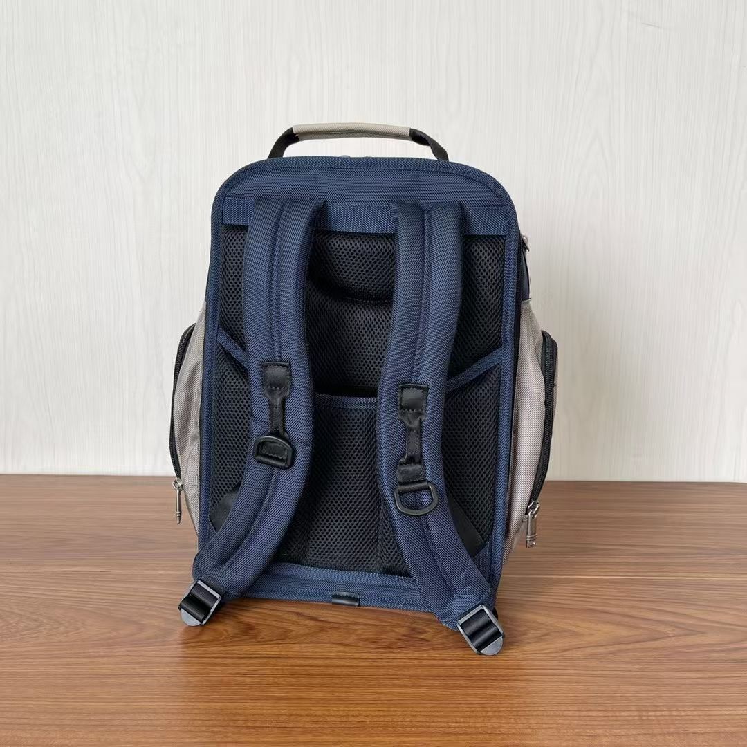 新品 】TUMI ALPHA3 ブリーフパックネイビー ホワイト - メルカリ