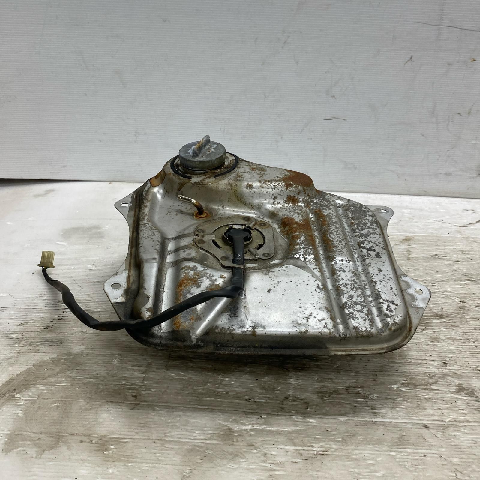 HONDA ディオチェスタ AF34 ガソリンタンク ホンダ