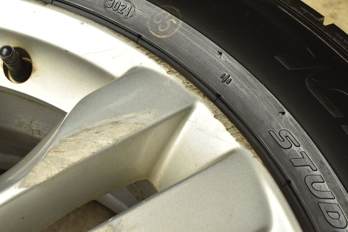 ピレリ アイスアシンメトリコプラス