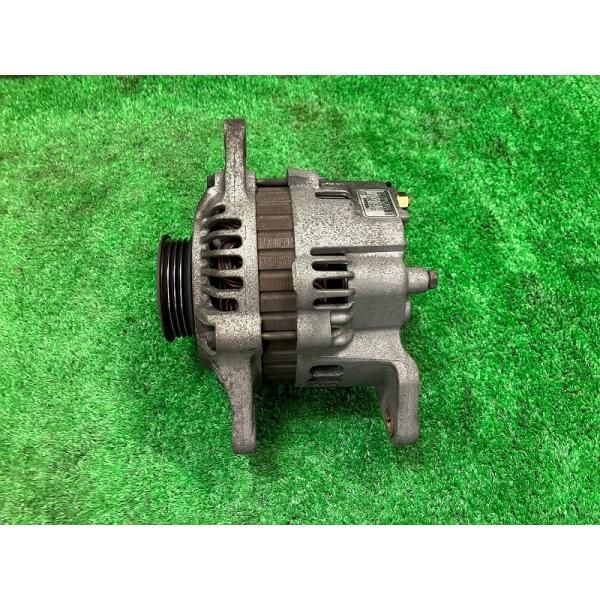 Kページ トヨタ サクシードワゴン NCP58G オルタネーター 27060-21041