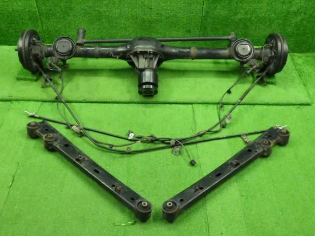 タント DBA-LA610S RアクスルホーシングASSY 42110-B2025 42111-B2190 9131