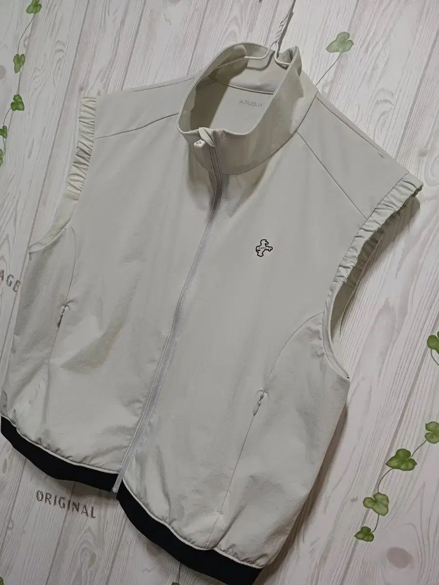 ルイカステル レディース ゴルフ アノラックベスト 95