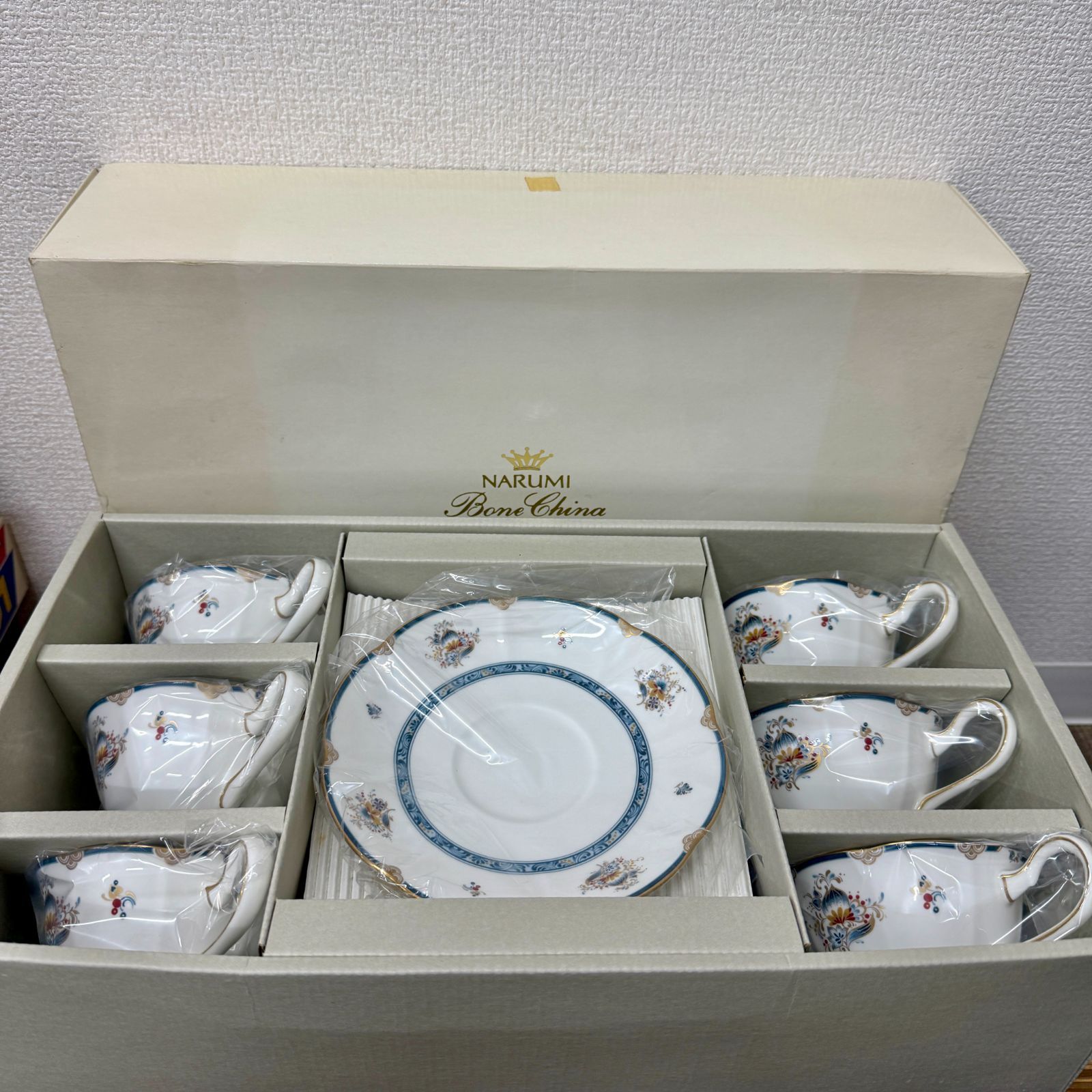 未使用 希少 廃盤品 ナルミ シャリラムーン 6客 カップ＆ソーサー 金彩 