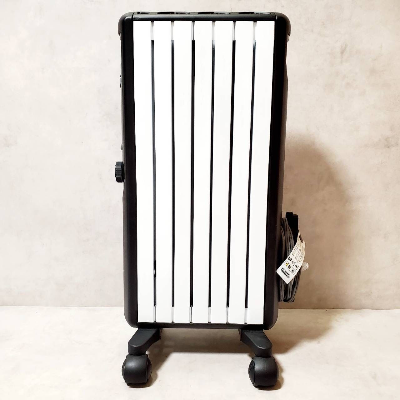 ピュアホワイト×マットブラック