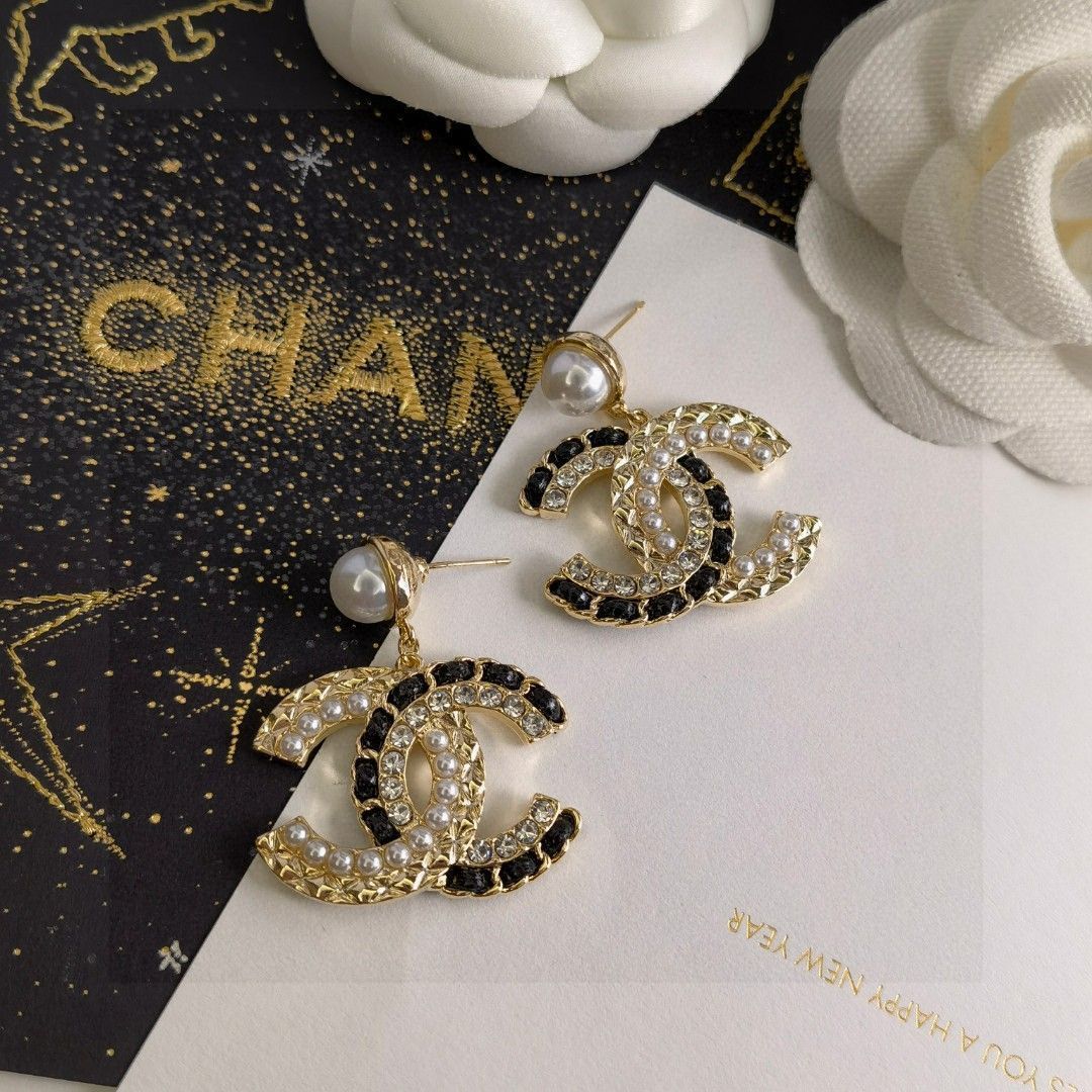 ★パールとフェザーの組み合わせ★CHANEL イヤリング CHANEL シャネル イヤリング ココマーク レザー&パール チェーン
