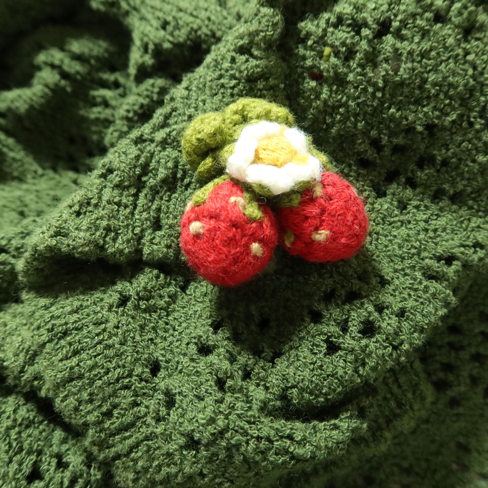 美品】ピンクハウス☆苺モチーフ♪ニットカーディガン はおりもの  