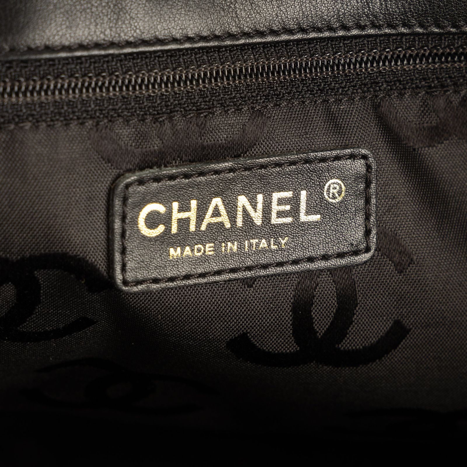 CHANEL シャネルワイルドステッチ中トート黒ワイルドステッチラムスキンA