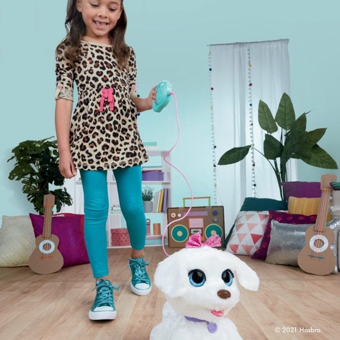 ファーリアル　ダンスもできちゃう!　 おさんぽこいぬ　犬 Amazon.co.jp: ハズブロ(HASBRO) ファーリアル ダンスもでき