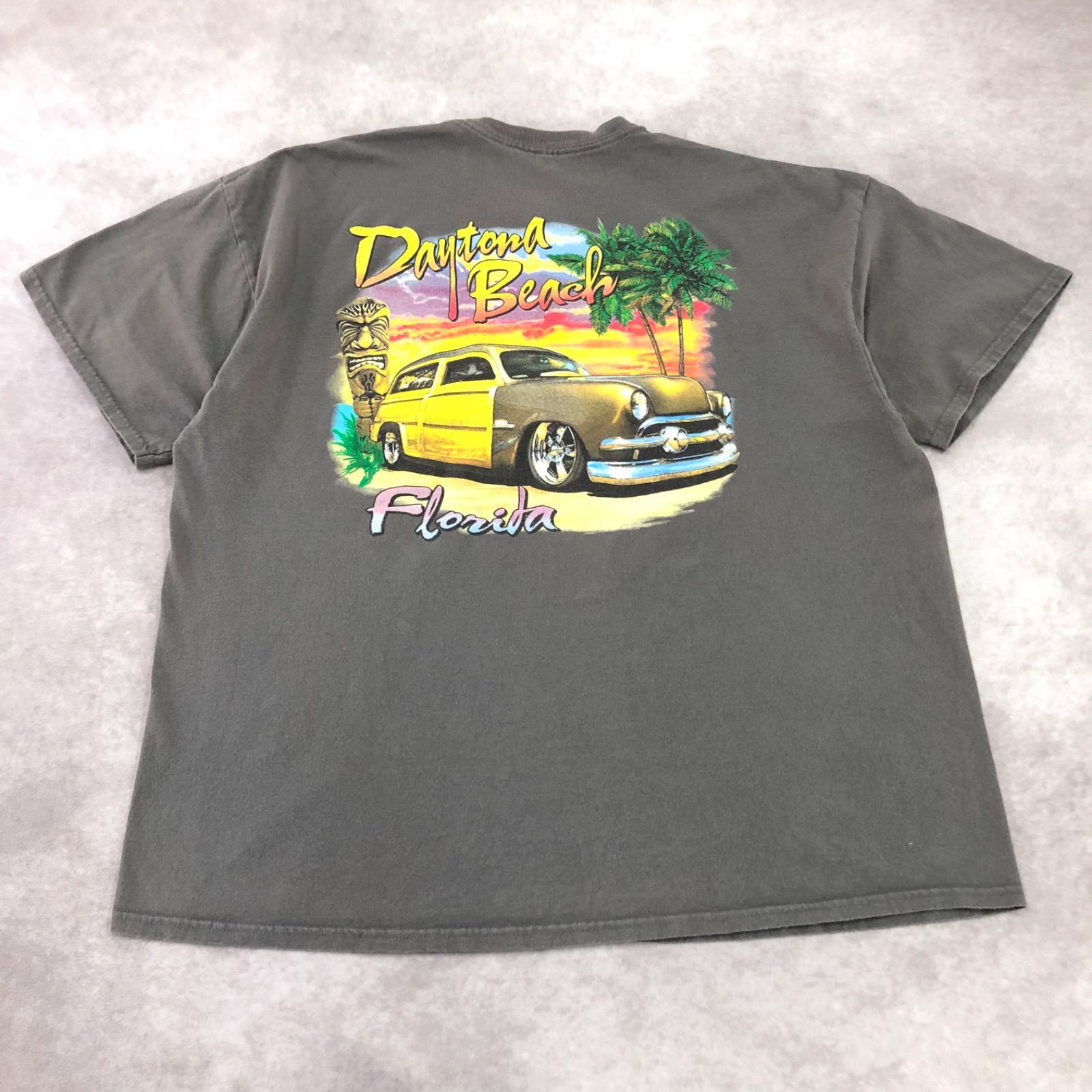 GILDAN ギルダン プリント 夕焼け ヤシの木 ビーチ 海 レトロ 旧車 クラシックカー Tシャツ 半袖 古着 USED Vintage ヴィンテージ アメカジ ビッグシルエット オーバーサイズ