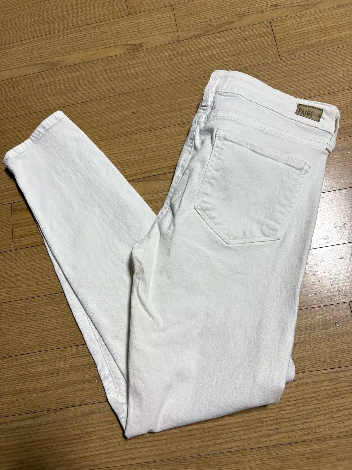 ページ PAIGE レディース 白 デニムジーン 67-90