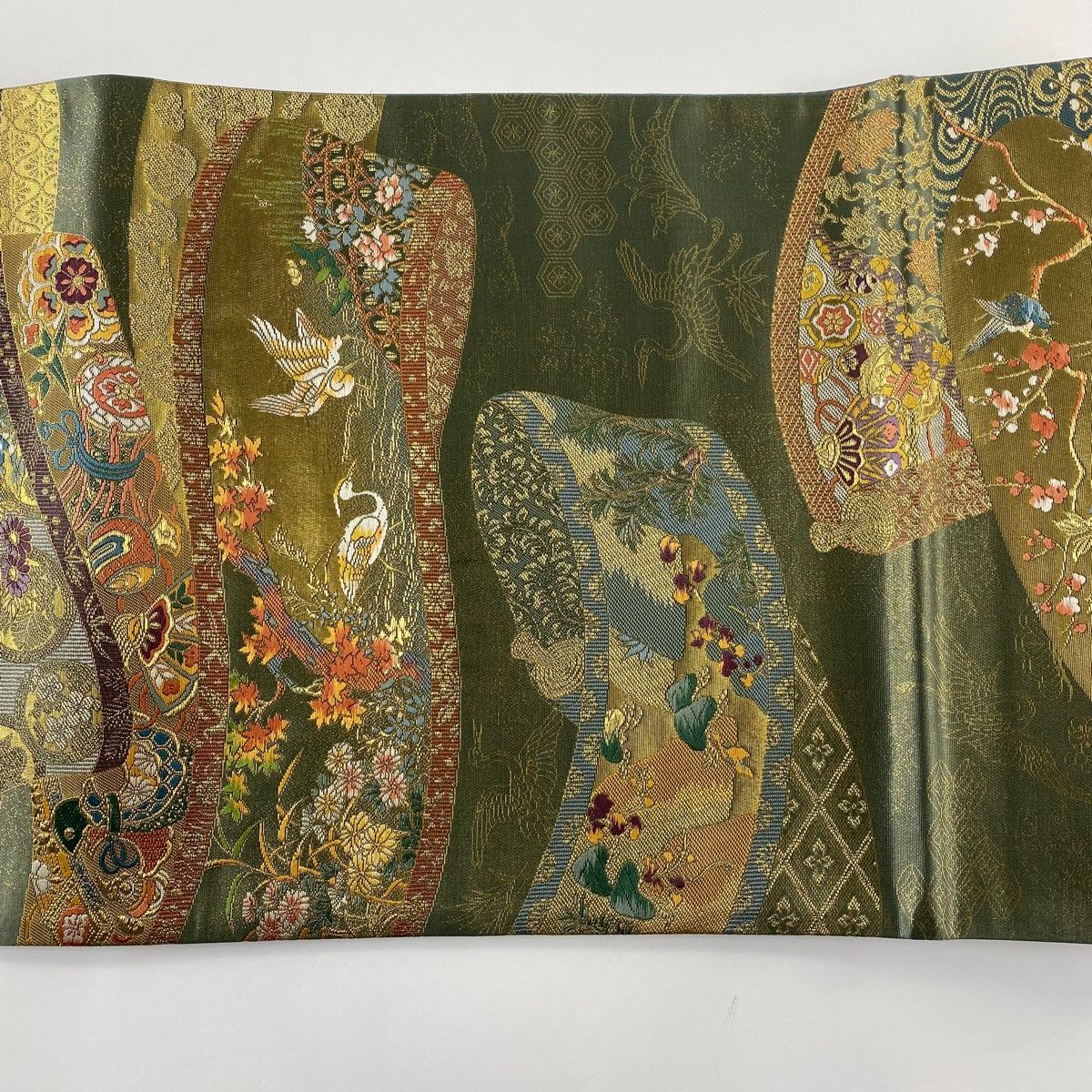 袋帯 金糸 美品 華文 秀品 お太鼓柄 逸品 鳥 箔 正絹 相良刺繍 金色