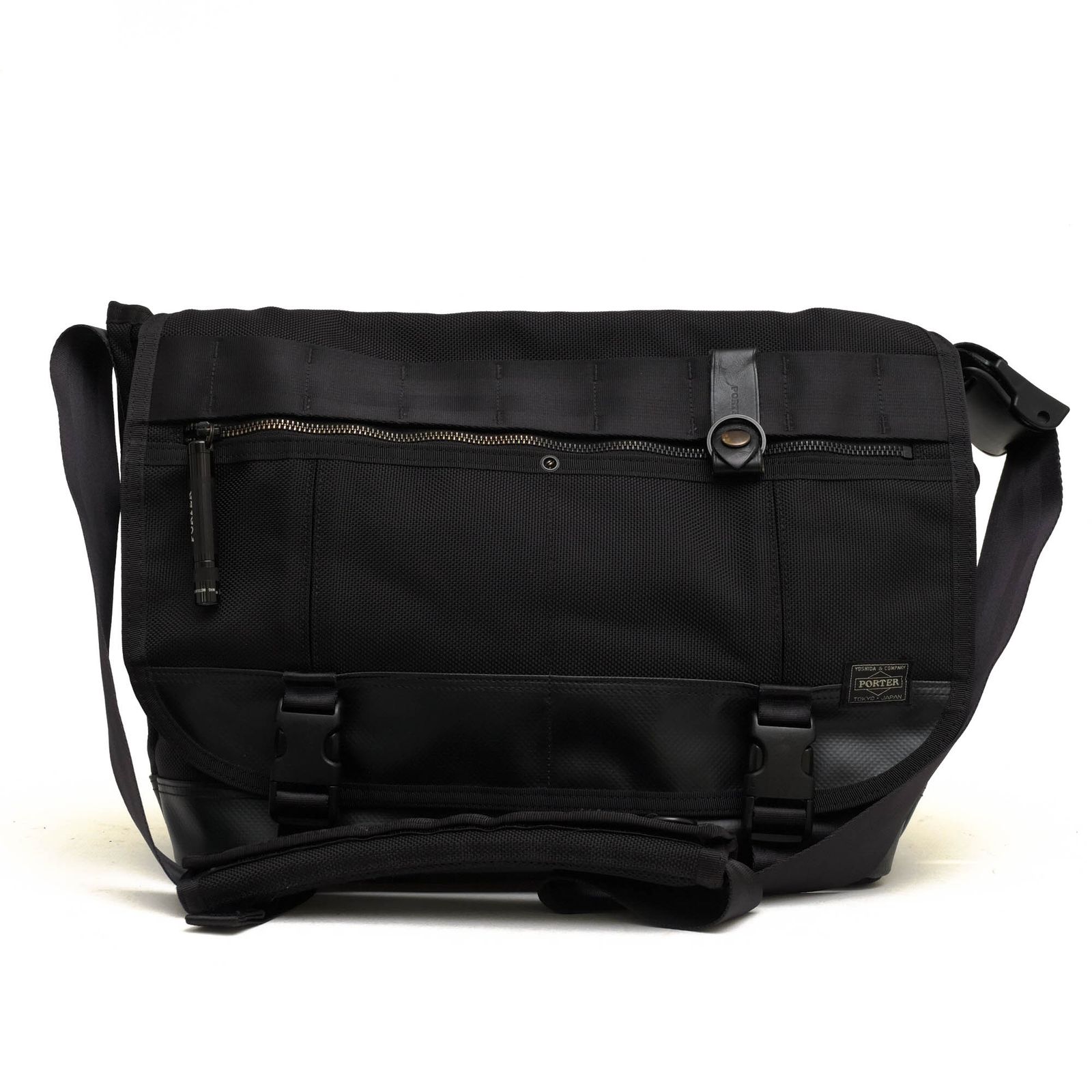 KLATTERMUSEN Fenja メッセンジャーバッグ オリーブグリーン