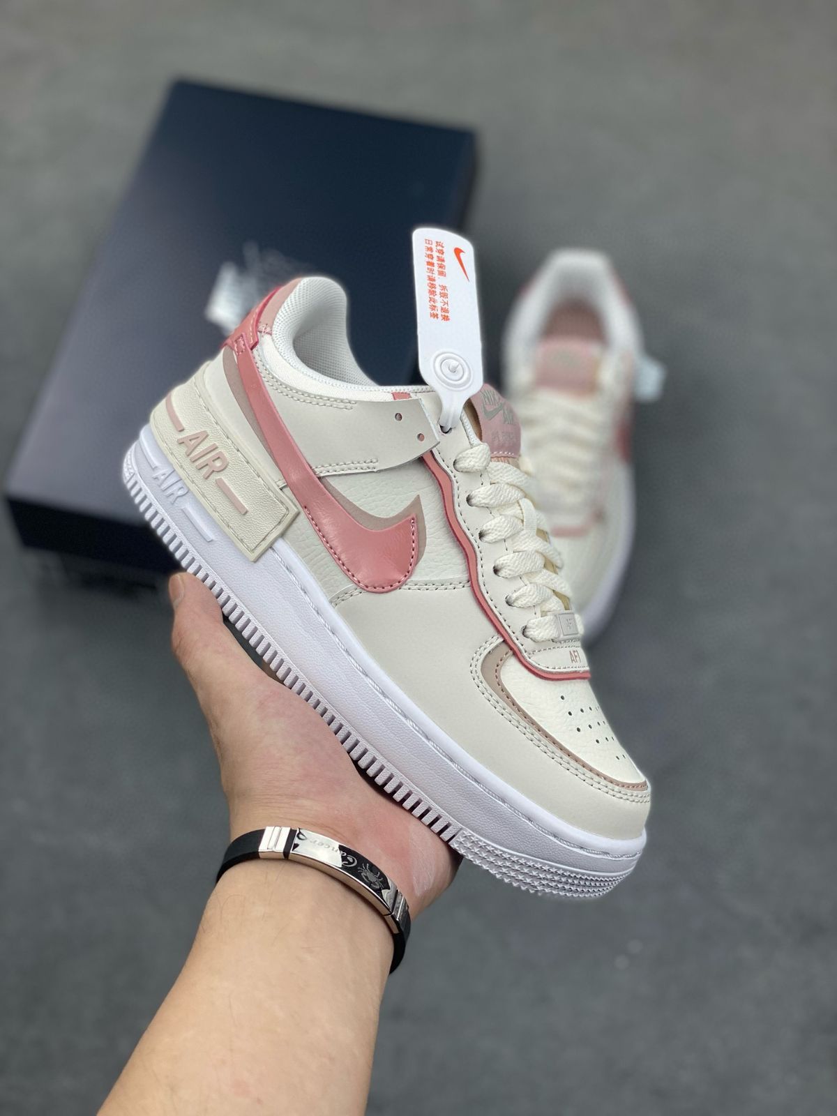 【人気デザイン】 NIKE ナイキ スニーカー エアフォース NIke Air Force 1'07 Low  DZ1847-001 スニーカー メンズ レディース ローカット 男女兼用 並行輸入品