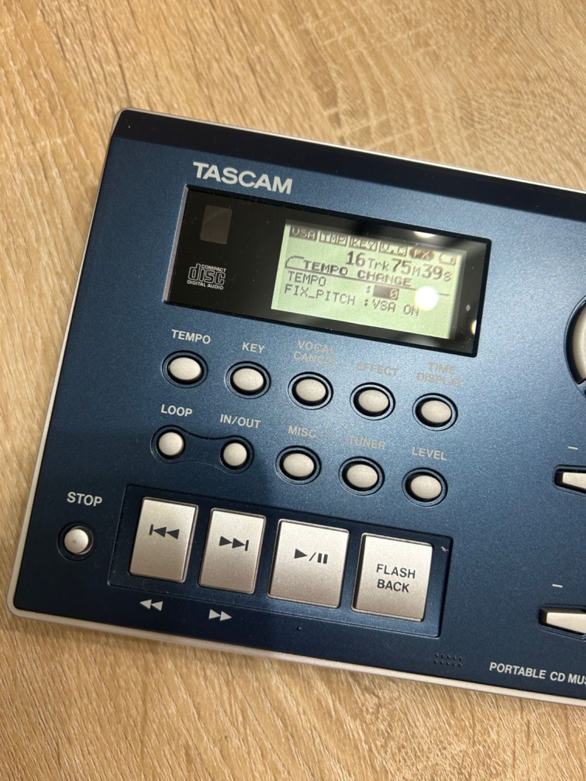 TASCAM CD-VT2 ボーカル練習 キーチェンジ テンポチェンジ - メルカリ