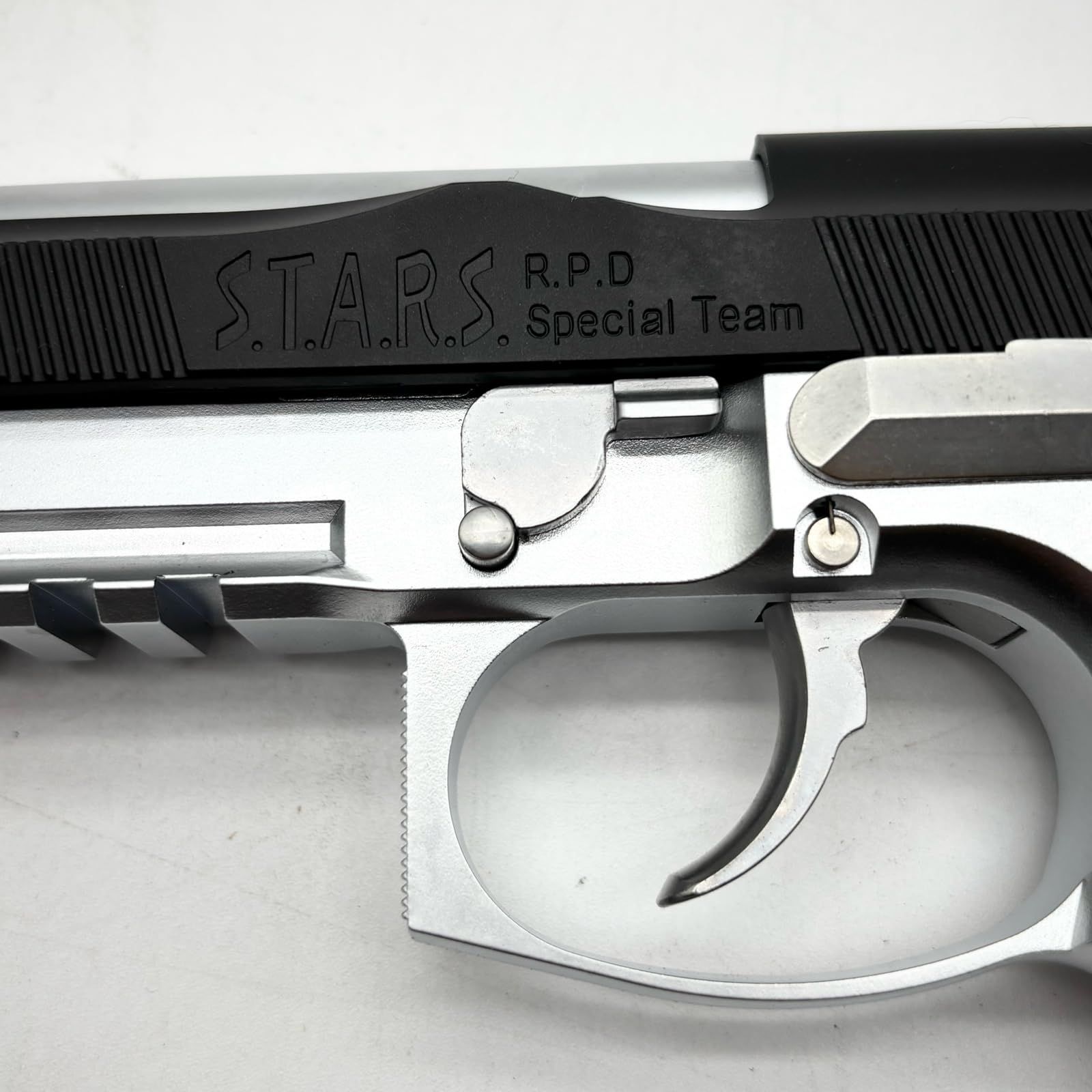 新商品続々。 東京マルイ バイオハザード サムライエッジ アルバート.W.モデル01 SAMURAI EDGE ALBERT.W.MODEL 01 18歳以上ガスブローバック ○1429 【お買い得】