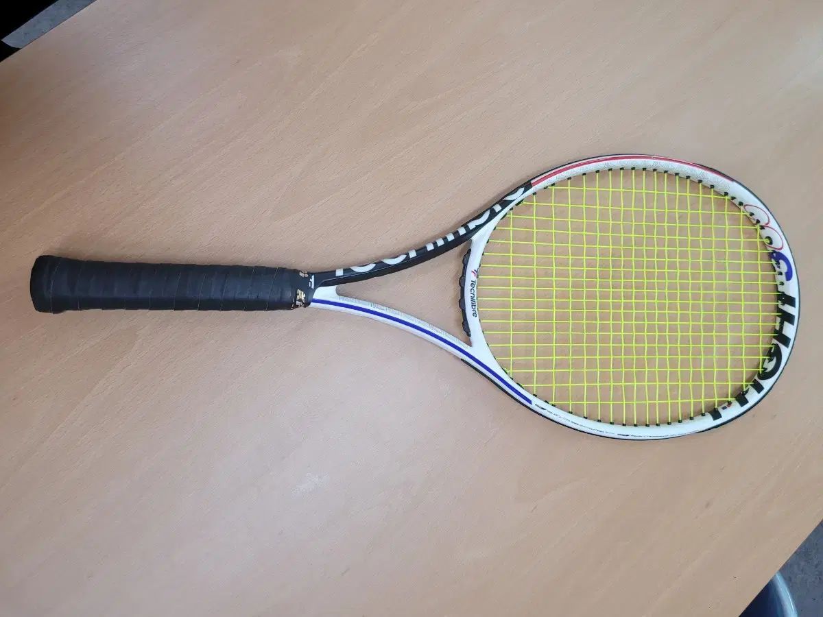 テクニカルファイバー T ー Fight 305 テニス ラケット 販売完了