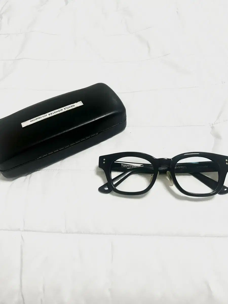 ジェントル モンスター メガネ ケース