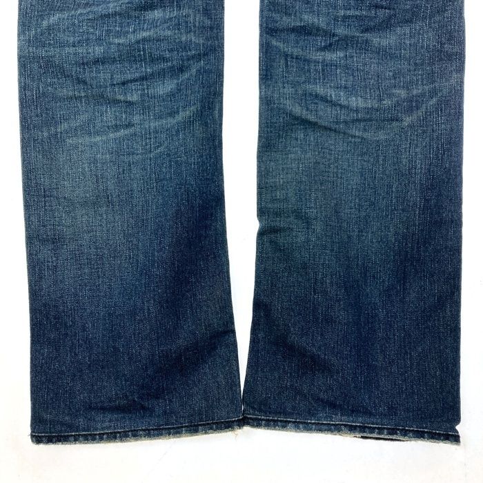 トゥルーレリジョン STRAIGHT レインボー デニムパンツ インディゴ トゥルーレリジョン STRAIGHT レインボー デニムパンツ