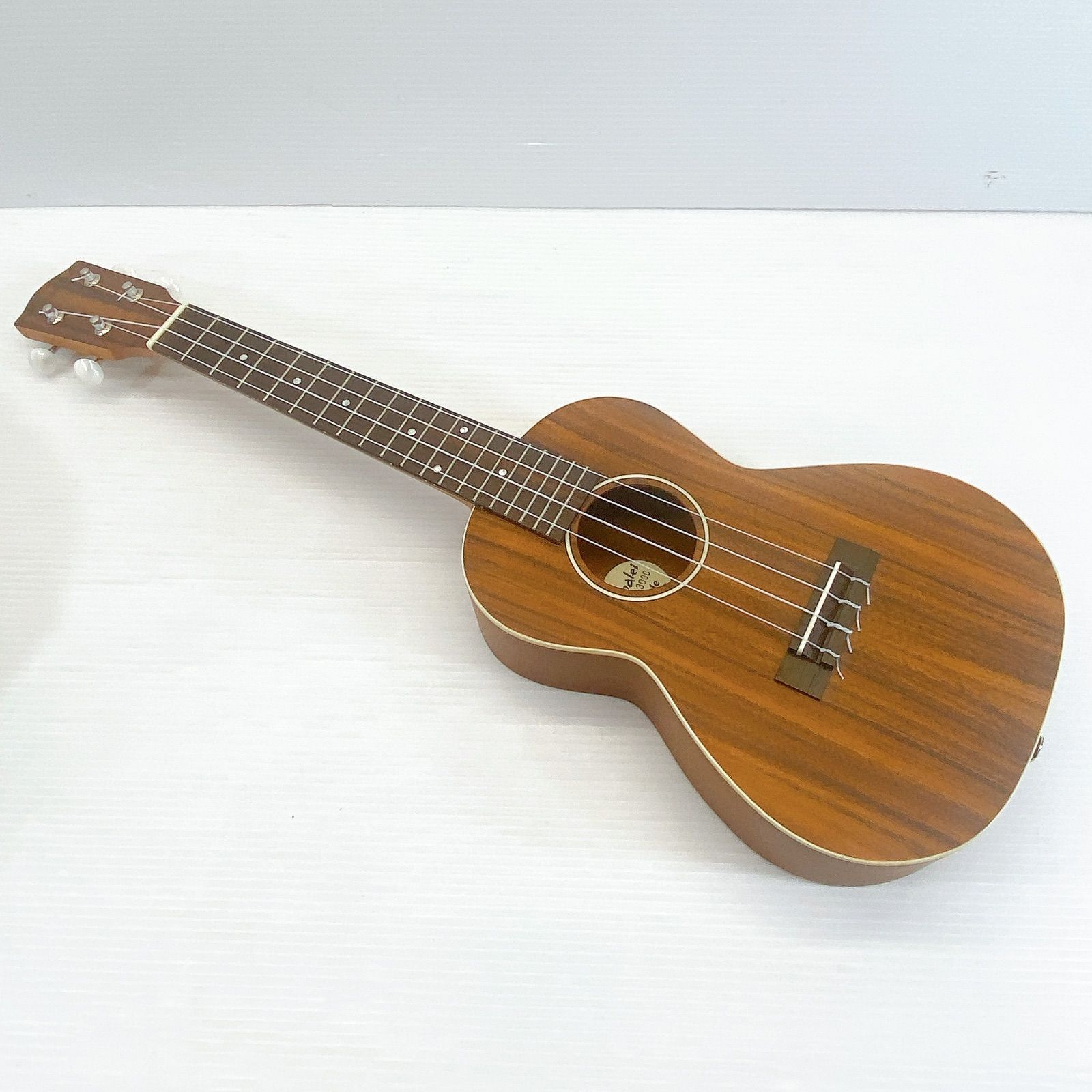 Hanalei ハナレイ コンサート ウクレレ HUK-300C マホガニー ケース付き