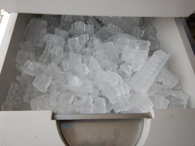 A アイスディスペンサー